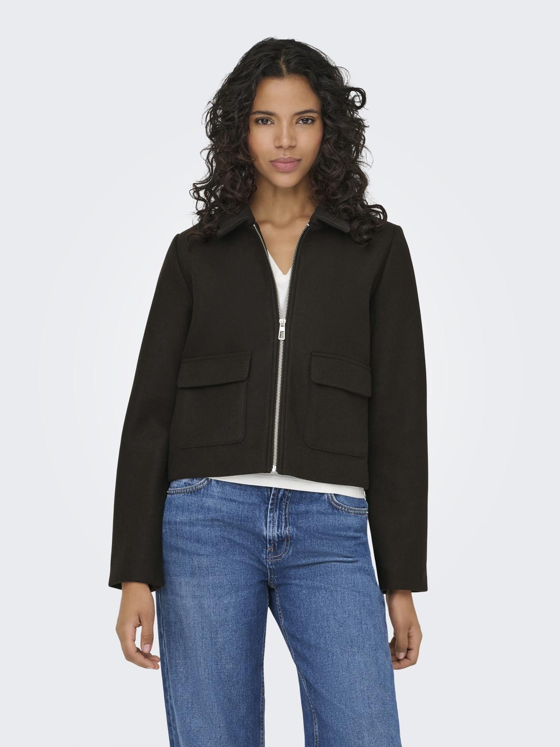 model_shot-front
